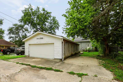 711 Dequincy Street, Indianapolis - 29