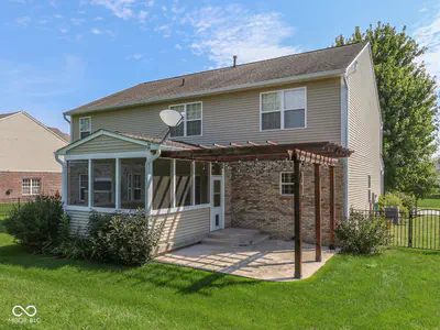 6648 Wilmot Lane, Avon - 39