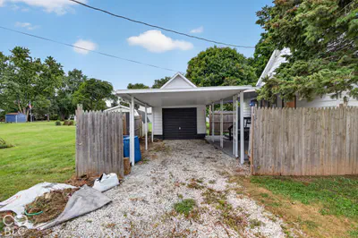 303 Brant Street, Waynetown - 26