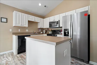 13249 Komatite Way, Fishers - 13