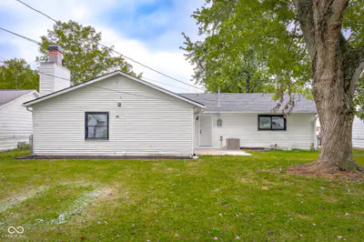 420 Redwood Drive, Seymour - 41