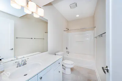 6562 W May Apple Drive, McCordsville - 53