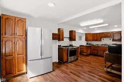 186 8th Avenue, Beech Grove - 4