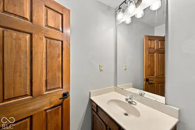 7023 Stonecreek Drive, Plainfield - 33