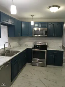 2724 Indianapolis Avenue, Indianapolis - 29