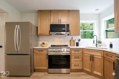 12409 Crystal Pointe Circle, Indianapolis - 6
