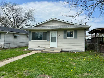 4306 Hoyt Avenue, Indianapolis - 2
