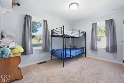 208 West Drive, Fortville - 17