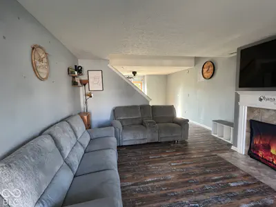 1476 Pencross Lane, Greenwood - 4