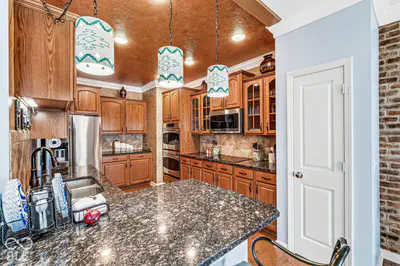 9554 Oakley Drive, Indianapolis - 9