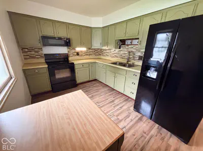 3162 Ashway Drive, Indianapolis - 2