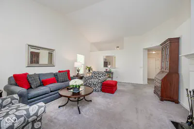 10786 Belmont Circle, Carmel - 13