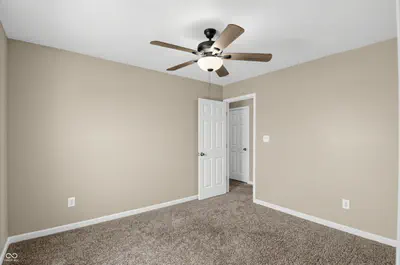 485 Haywood Drive, Greenfield - 14
