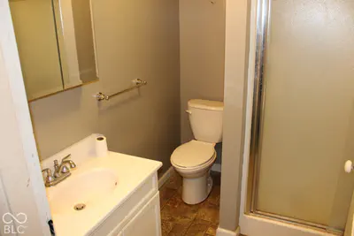 11 Bloomington Street, Greencastle - 13
