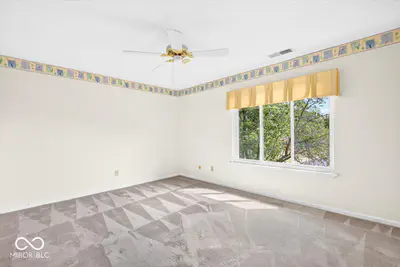 528 Hunters Drive, Carmel - 25