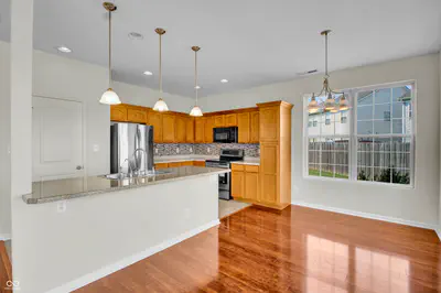 2542 Middle View Drive, Columbus - 14