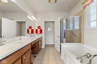 12961 Merlot Lane, Fishers - 16