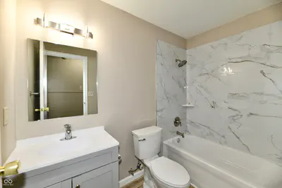 9457 Burrwood Creek, Indianapolis - 40