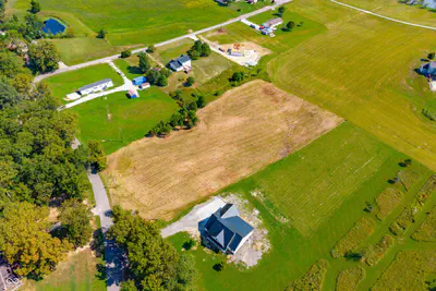 1000 block County Road 600, Brownstown - 18