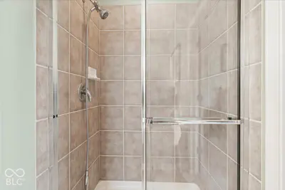 8923 W Cobblestone Drive W, Zionsville - 22