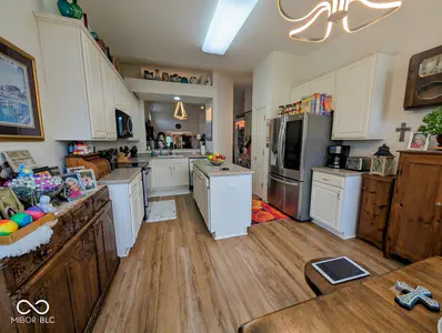 10762 Crane Drive, Indianapolis - 16