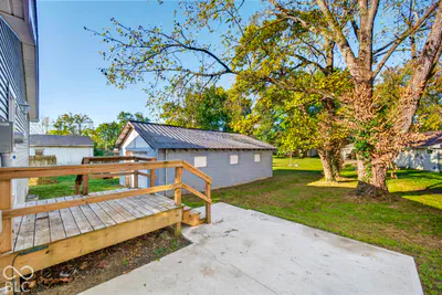 550 N Pine Street, Morgantown - 34