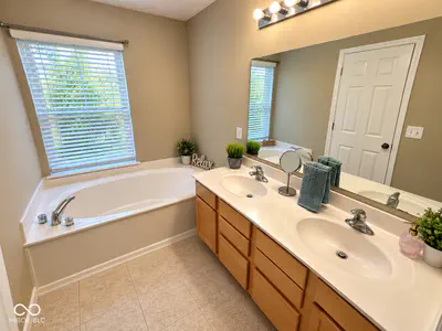 3540 Golden Gate Drive, Carmel - 9