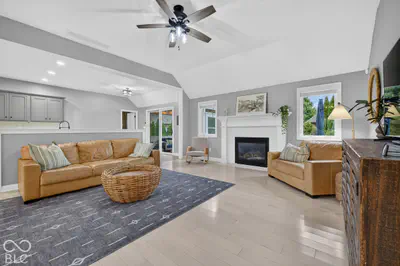 2807 Bloomsbury Drive, Greenwood - 8