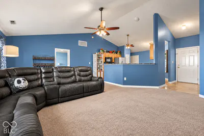 868 Quarterhorse Run, Bargersville - 11
