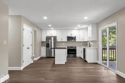 11890 Sand Creek Boulevard, Fishers - 6