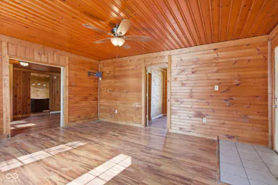 9781 Walnut Street, Lapel - 6