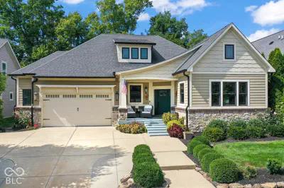 6736 W Stonegate Drive, Zionsville