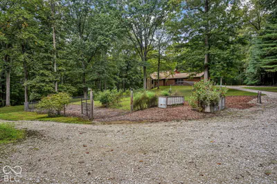 7620 Hall Road, Monrovia - 13