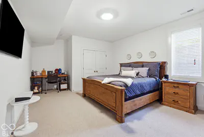 3588 Marketplace Court, Zionsville - 50