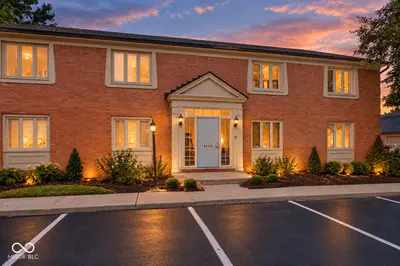 8520 Canterbury E #A, Indianapolis
