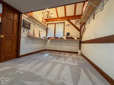 5552 300, New Palestine - 35