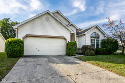 5853 Lost Oaks Drive, Carmel - 3