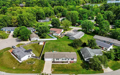 150 Sunset Court, Cicero - 42