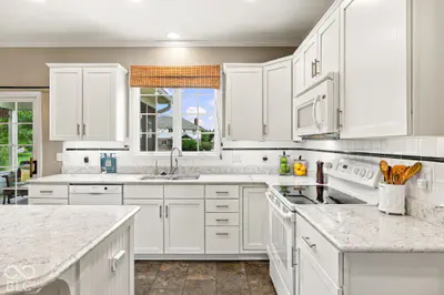 507 Twin Oaks Drive, Carmel - 19