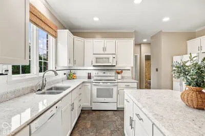 507 Twin Oaks Drive, Carmel - 18