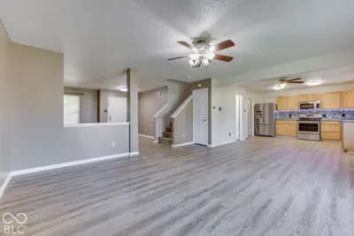 10908 Firefly Circle, Indianapolis - 11
