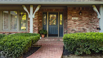 9037 Pinecreek Way, Indianapolis