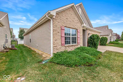 5350 Tanglewood Lane, Whitestown - 27