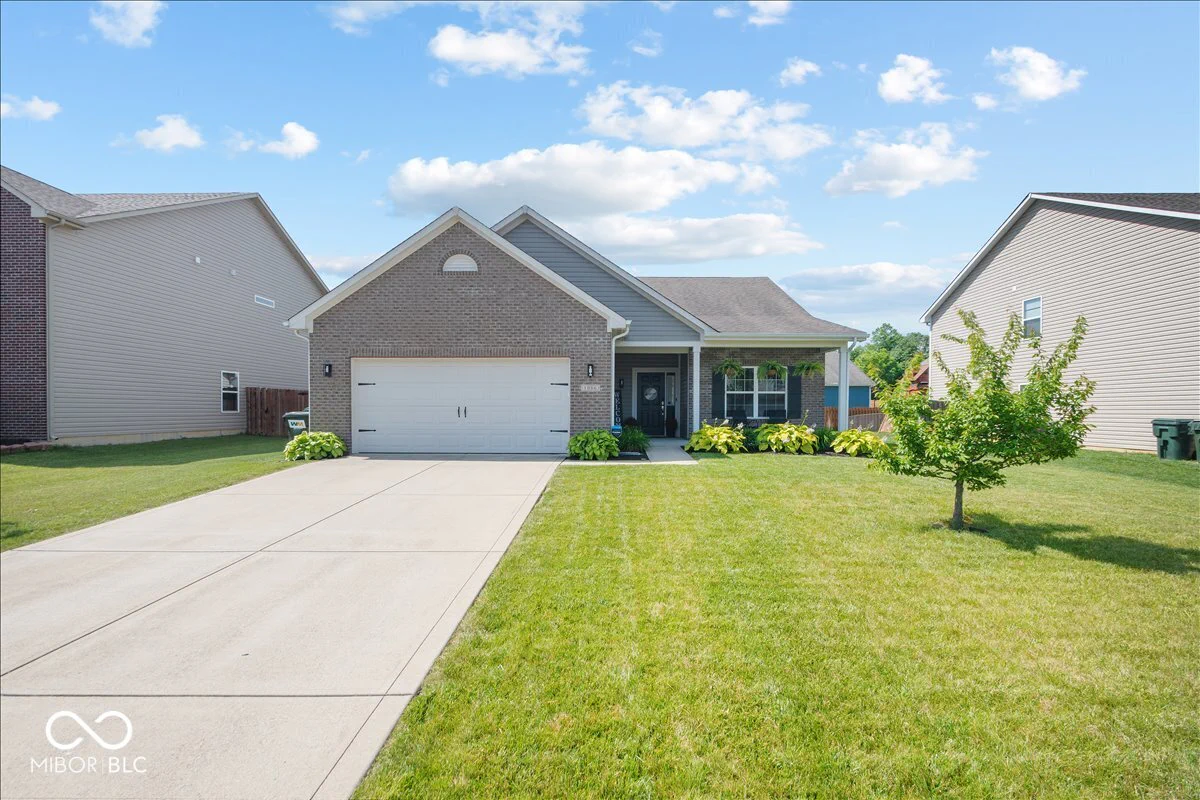 1066 Limestone Way, Fortville