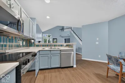 7608 Harbour Isle, Indianapolis - 13