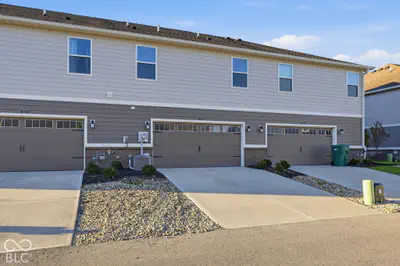 7218 Governors Row, Avon - 31