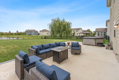 8284 Terryglass, Avon - 10