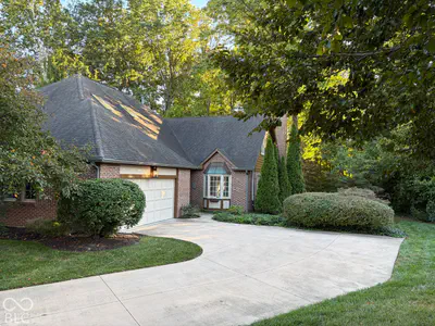 2065 Oldfields Circle South Drive, Indianapolis