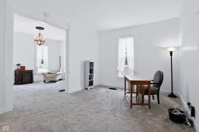 551 E Adams Street, Franklin - 5