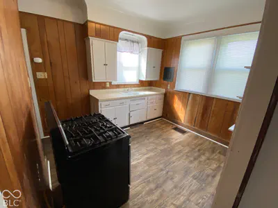 404 1st Street, Gas City - 6